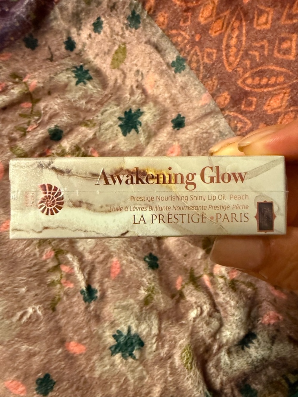 La Prestige Paris Awakening Glow Peach Lip Oil - Picture 3 of 10
